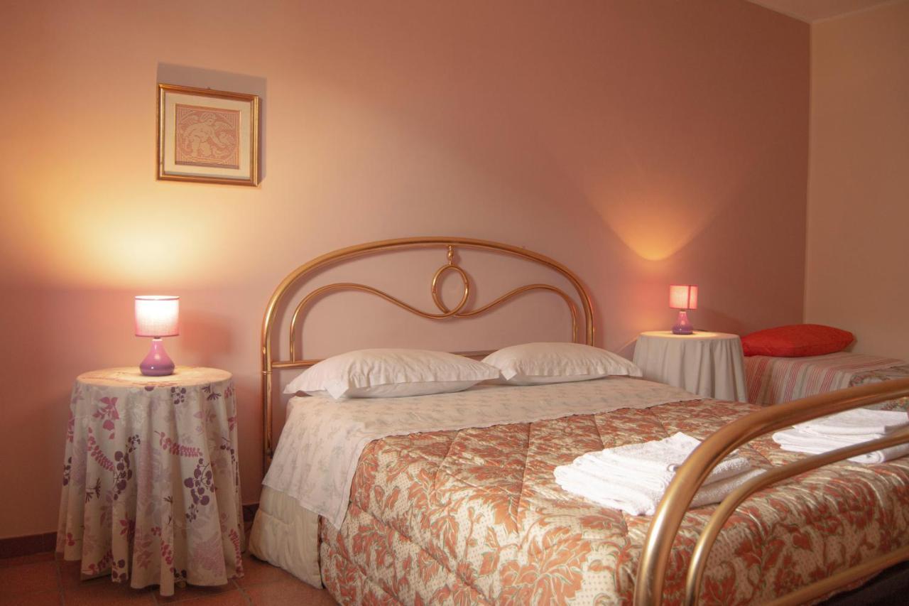 A Nespulara Bed and Breakfast Galati Marina Exterior foto